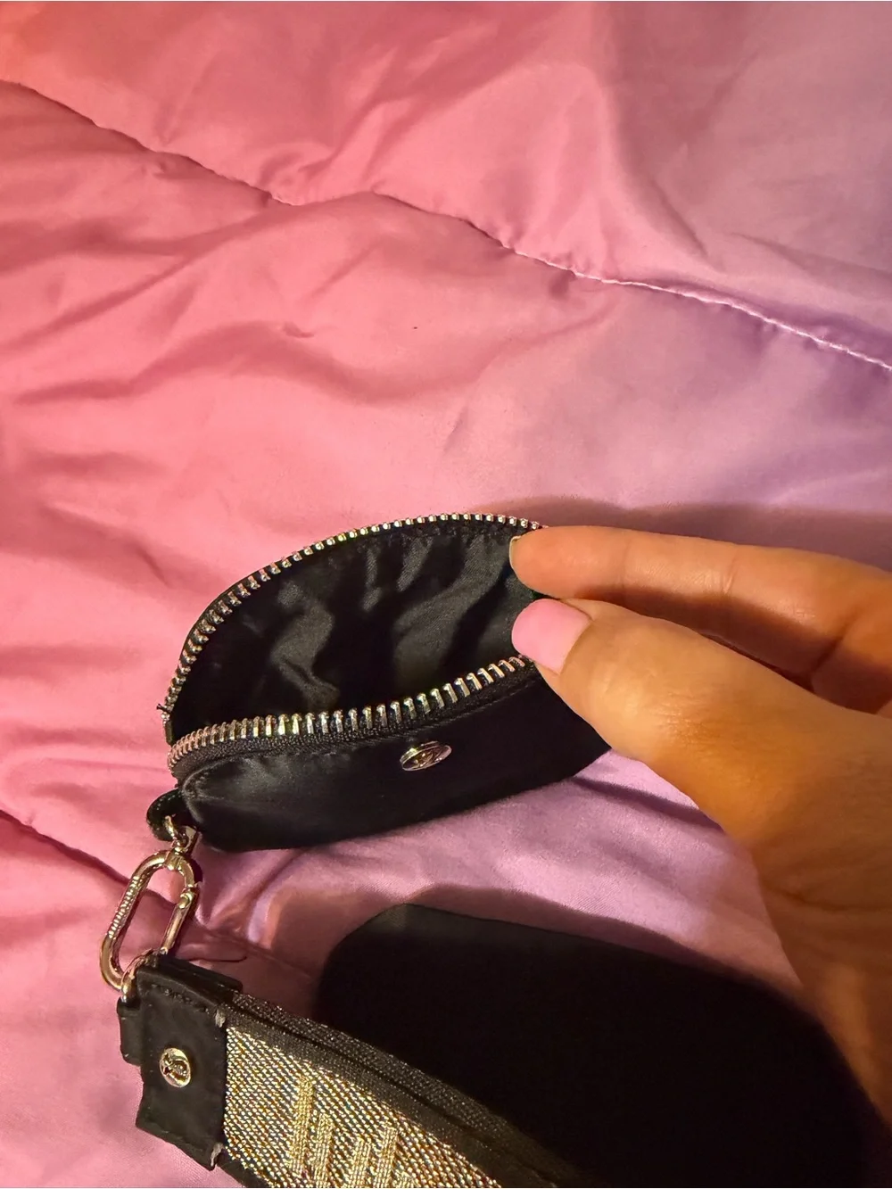 lululemon black key and card holder set with branded strap